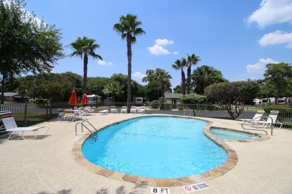 Travelers World Rv Resort San Antonio Dış mekan fotoğraf